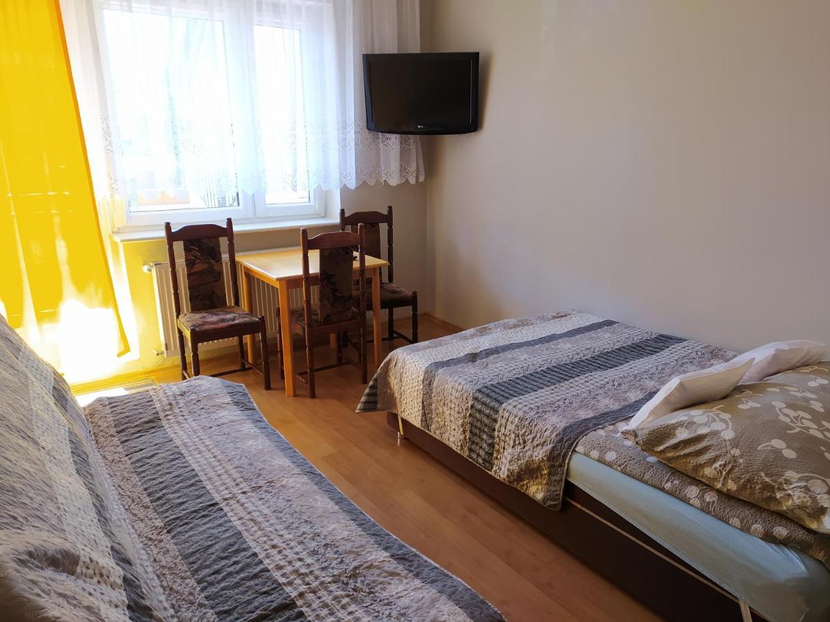 Moris 2 Pokoje Goscinne Łeba Exterior foto