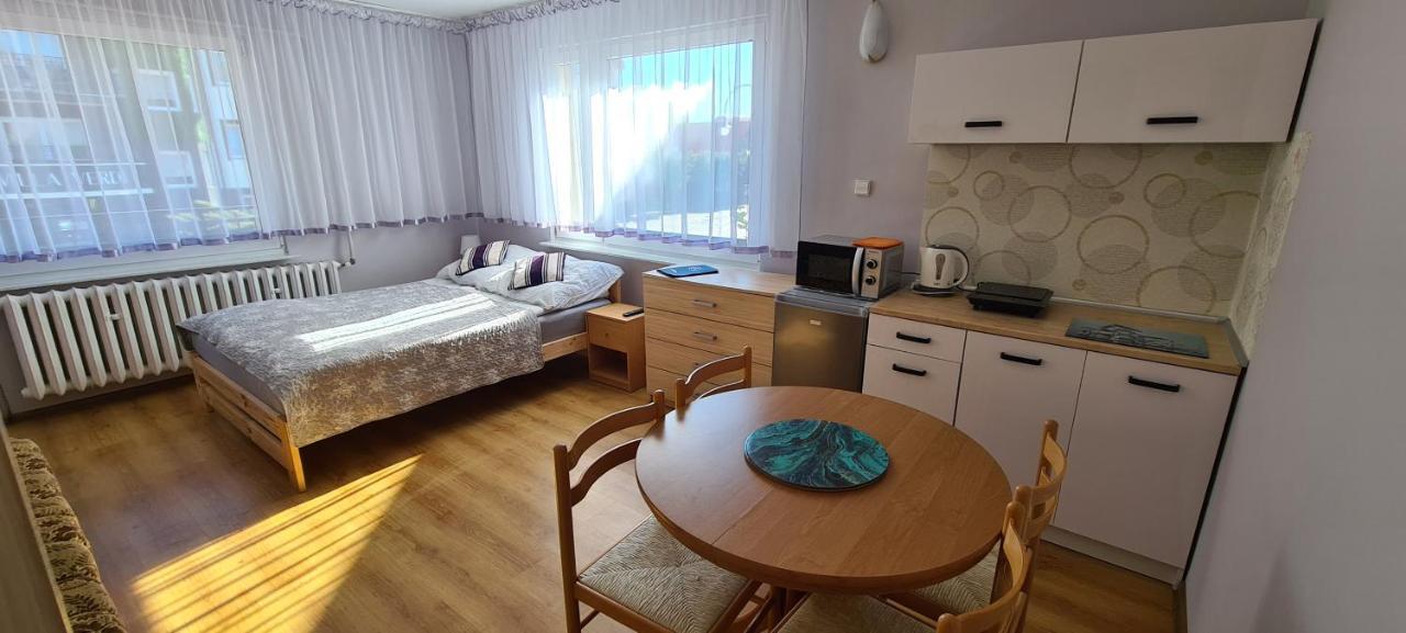 Moris 2 Pokoje Goscinne Łeba Cameră foto