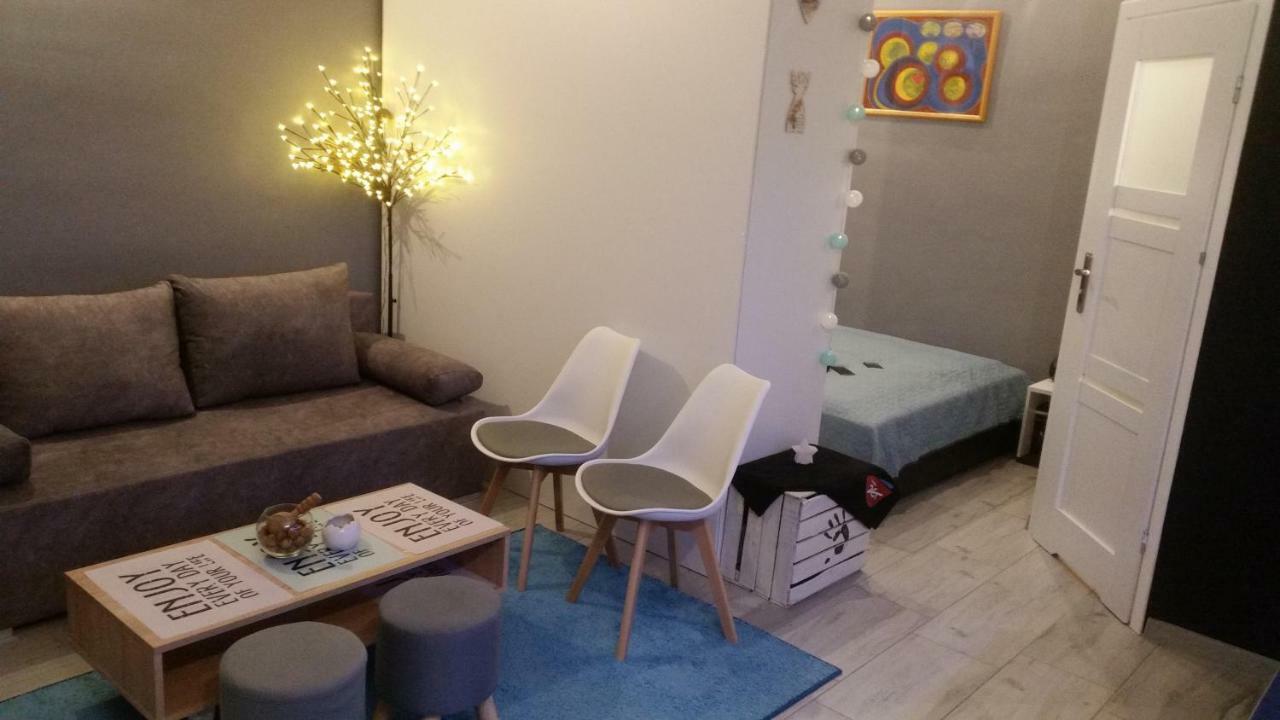 Moris 2 Pokoje Goscinne Łeba Exterior foto
